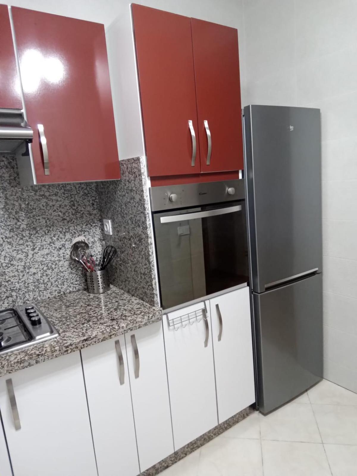 Apartment Location De A La De *